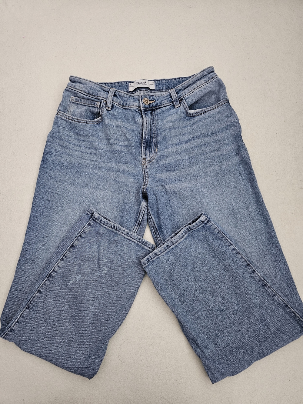 HOLLISTER High-Rise Straight-Leg Women's Jeans Medium Wash SIZE 12R / W31